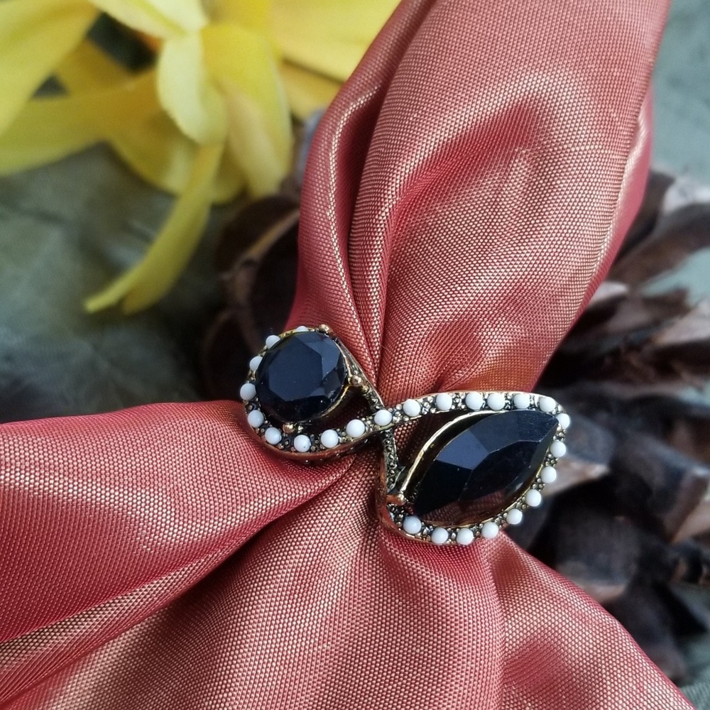 Adorable fashion ring